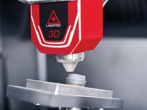 The laser head of the LASERTEC 65 3D is flexibly integrated through an HSK interface. The deposition rates of the metal powder feed are up to ten times higher than the powder bed.