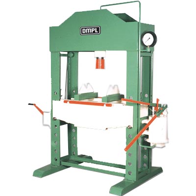 Hand Operated Hydraulic Press, Dowel Engineering Works