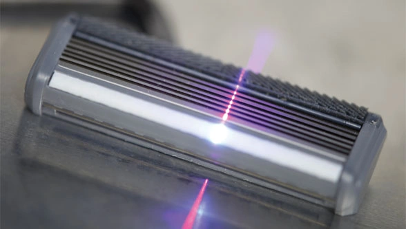 Precise 2D/3D measurement using laser profile scanners Precise 2D3D measurement using laser profile scanners