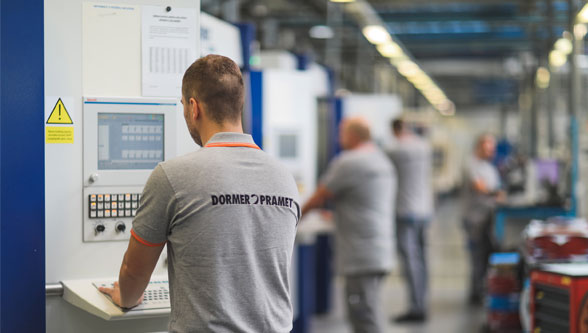 How does Industry 4.0 impact traditional manufacturing? Dormer Pramet use industry 4.0