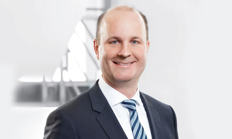 GROB Group: Global Leadership in Machine Tools and Production Systems GROB Group Global Leadership in Machine Tools and Production Systems