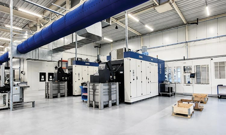 two-horizontal-five-axis-machining-centres